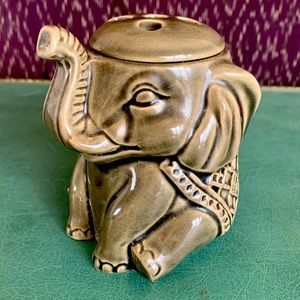 Elephant incense holder